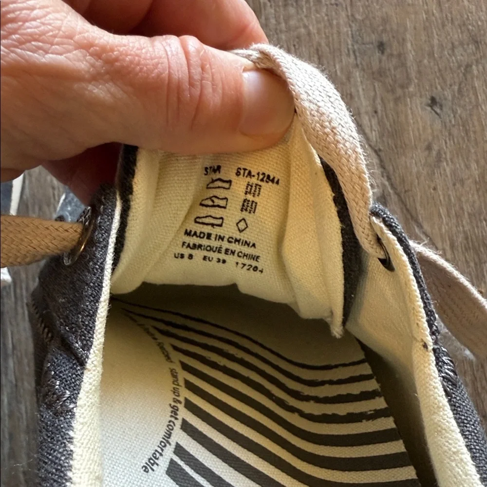 Taos Footwear Star charcoal wash canvas causal shoes - Picture 6 of 8